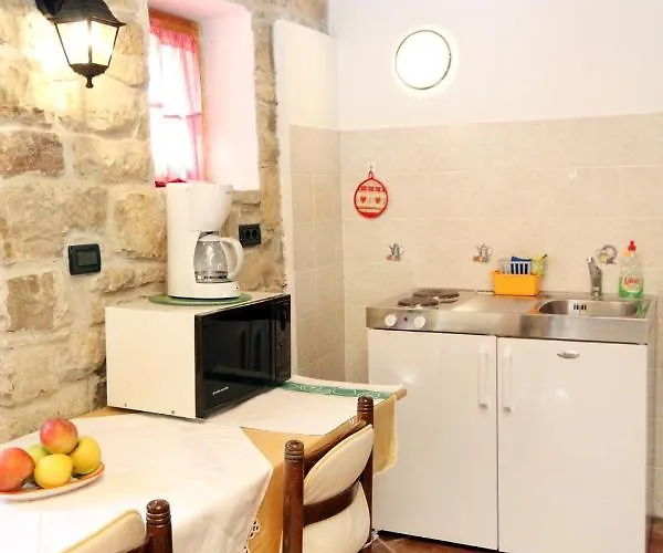 With Wifi Groznjan, Istria - Sredisnja Istra - 7038 Apartament Grožnjan