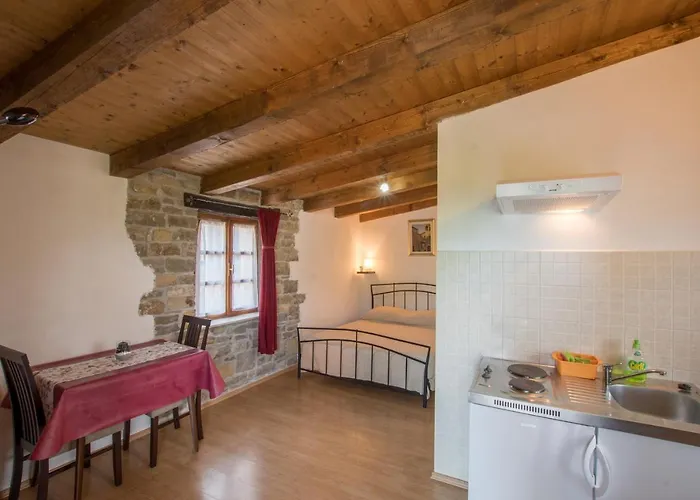 Apartman With Wifi Groznjan, Istria - Sredisnja Istra - 7038 *